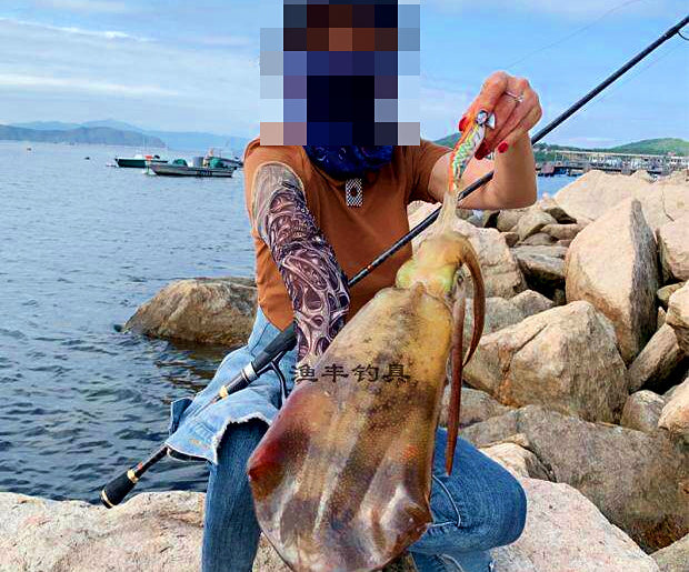 Glow Squid Jig (Egi), Size 3.5, 21 g (0.74 oz) – product photo