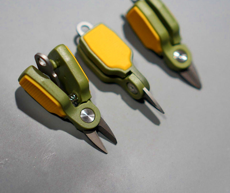 Mini Fishing Line Scissors for Braid & Leader, Pocket Size – product photo