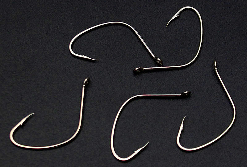 Black Barbed Beak Hooks, Bulk 50 Pack, Sizes 4–3/0 – product photo