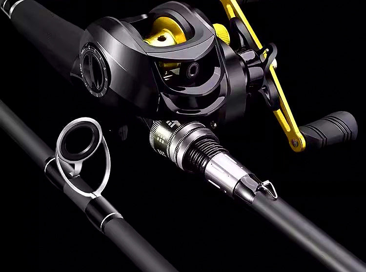 Carbon Lure Rod & Reel Combo, 1.65–2.4 m (5.4–7.9 ft) – product photo
