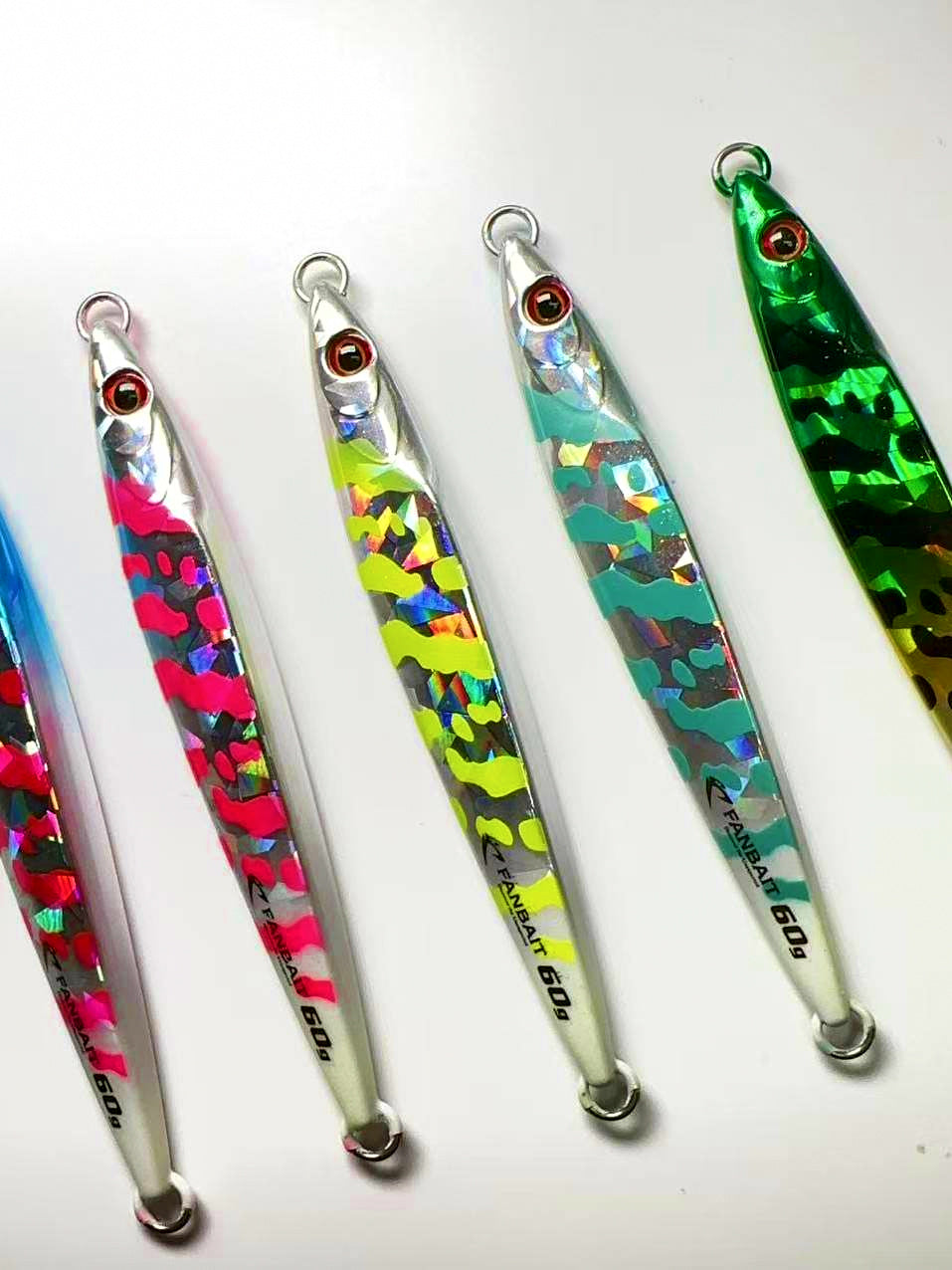 Casting Jig with Glow Tail, 40–120 g (1.4–4.2 oz) – product photo