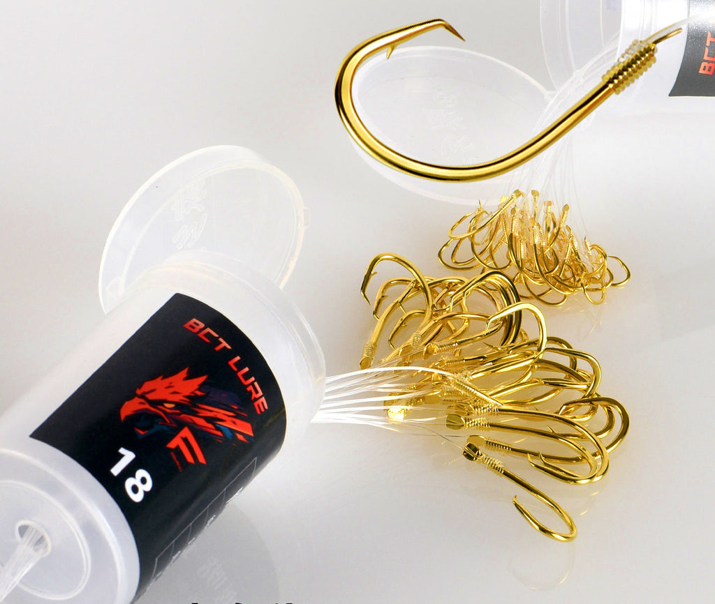 Pre-Tied Snelled Eagle Beak Hooks, Gold, Tub Pack – product photo
