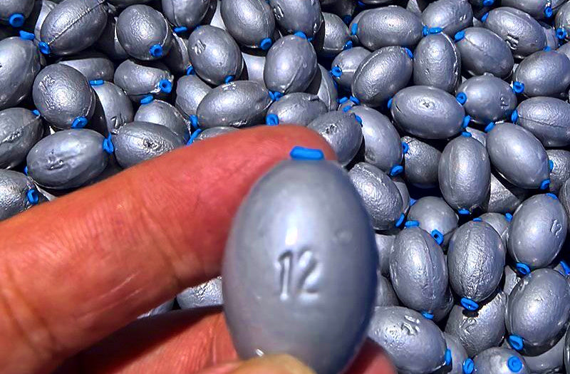 Iron Olive Sinker, Powder-Coated, 0.48–7.05 oz (13.5–200 g) – product photo