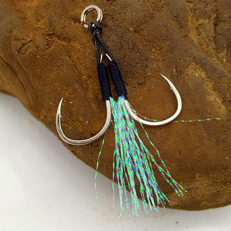 Iseni Hooks, Black Thread & UV Flash, Barbed, 20-Pack – product photo