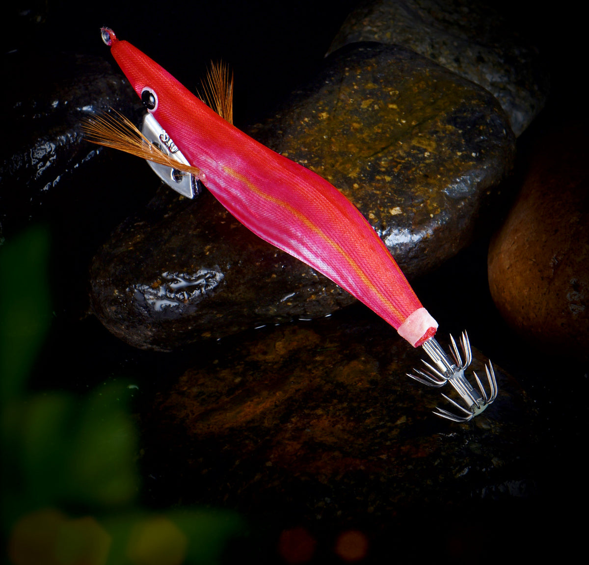 Wooden Shrimp Squid Jig, Glow Watermelon Red, 12–13.5 cm – product photo