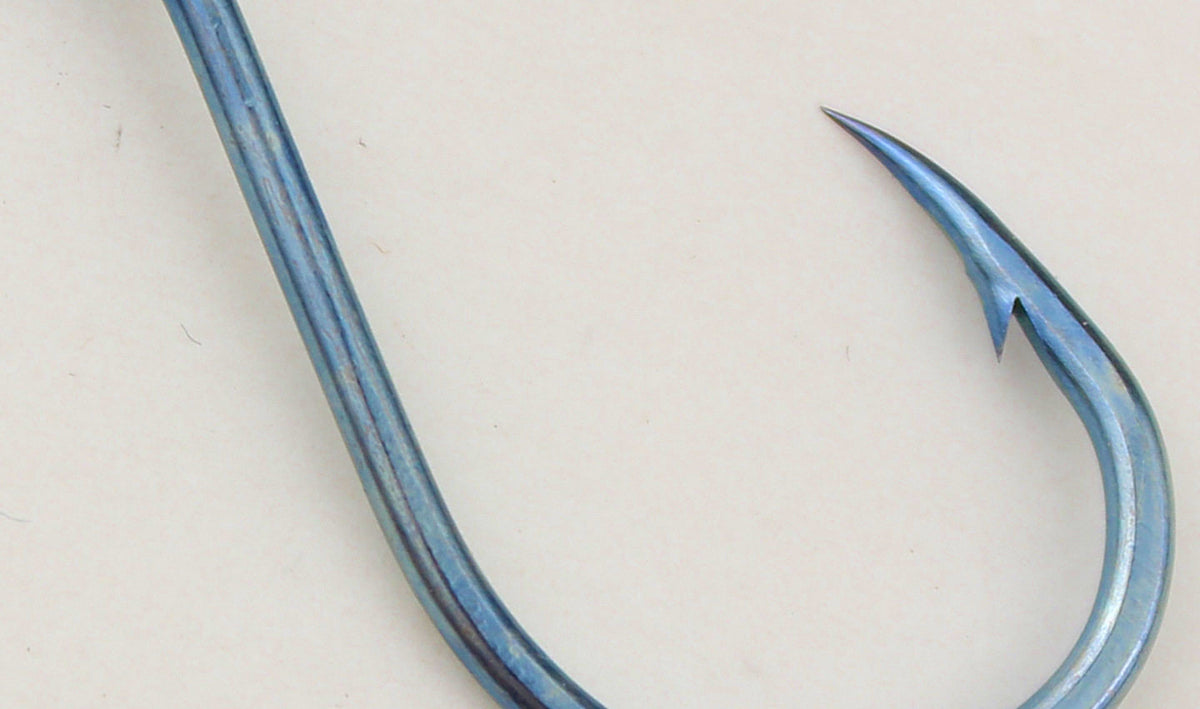 Blue Offset Barbed Eyed Hooks, Bulk Pack, Sizes 1–16 – product photo