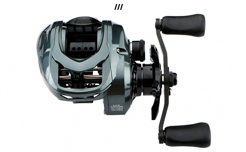 Low Profile Baitcasting Reel, 7.1:1, Carbon Frame, 152 g (5.4 oz) – product photo