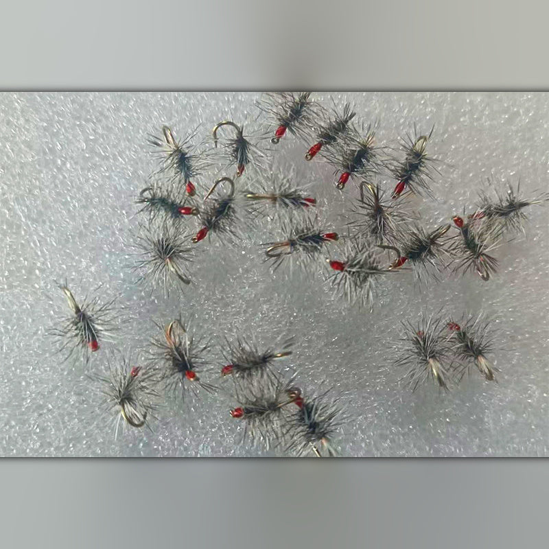 Black & White Hackle Fly, Sizes 8–18, 4 or 10 Pack
