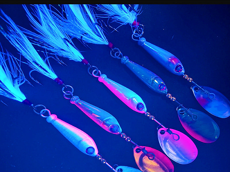 Spinner Lure with Feather Treble Hook, 4.5–20 g (0.16–0.71 oz) – product photo
