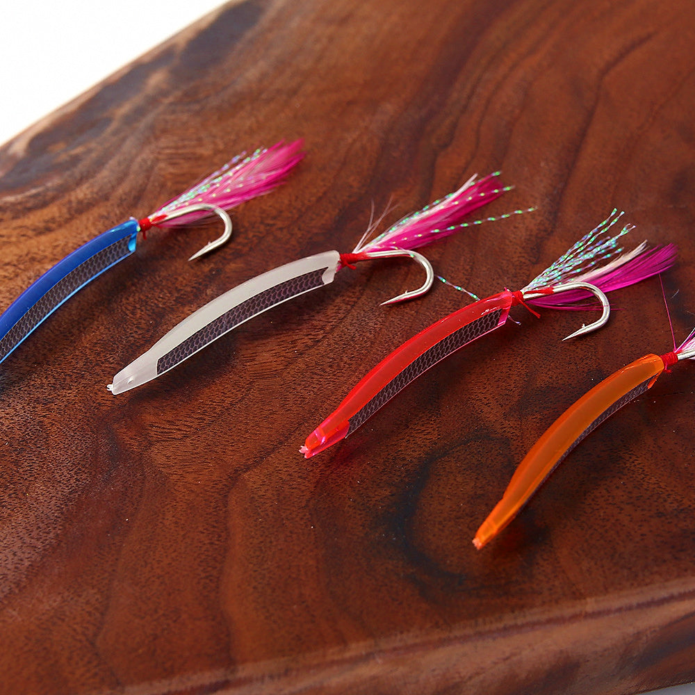 Hairpin Skirted Trolling Lure, 6 cm (2.4 in) 1.2 g (0.04 oz) – product photo