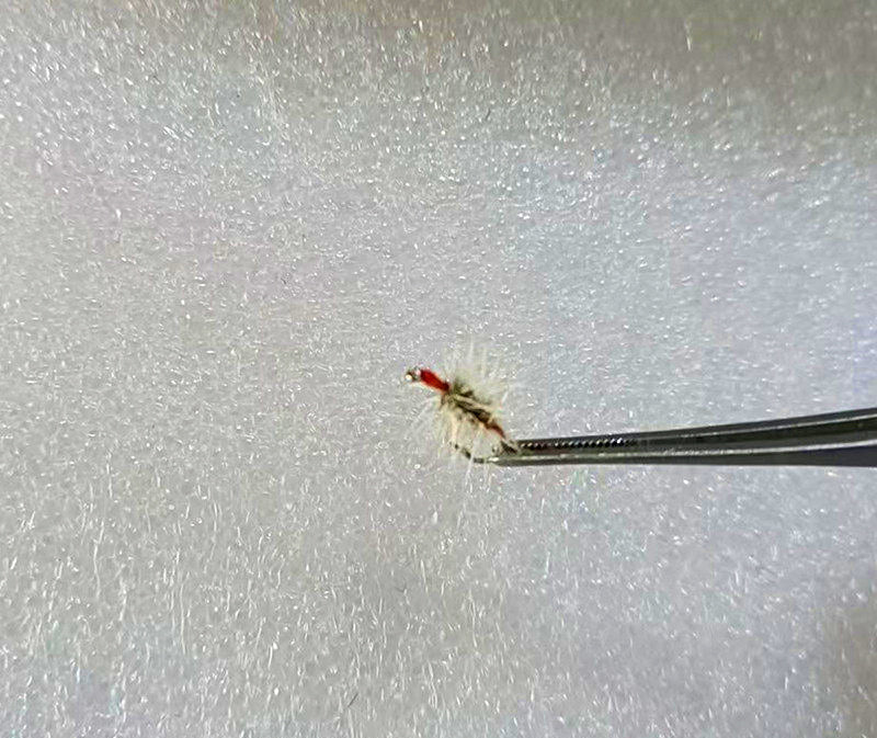 Classic Dry Flies, Black & White, 8-Pack, Sizes 8–18 – product photo