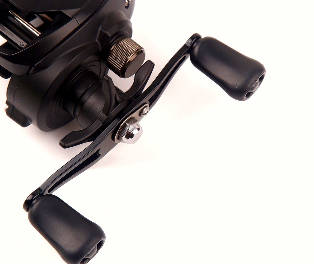 Reinforced Baitcasting Reel, Brass Gears, Saltwater – product photo