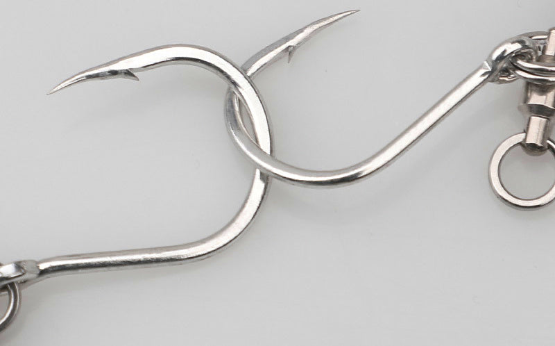 UV Spinner Blade Single Hook, Barbed, Sizes 1–4/0 – product photo