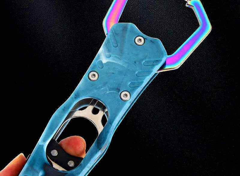 Stainless Fishing Pliers & Fish Gripper, 21 cm (8.3 in) – product photo