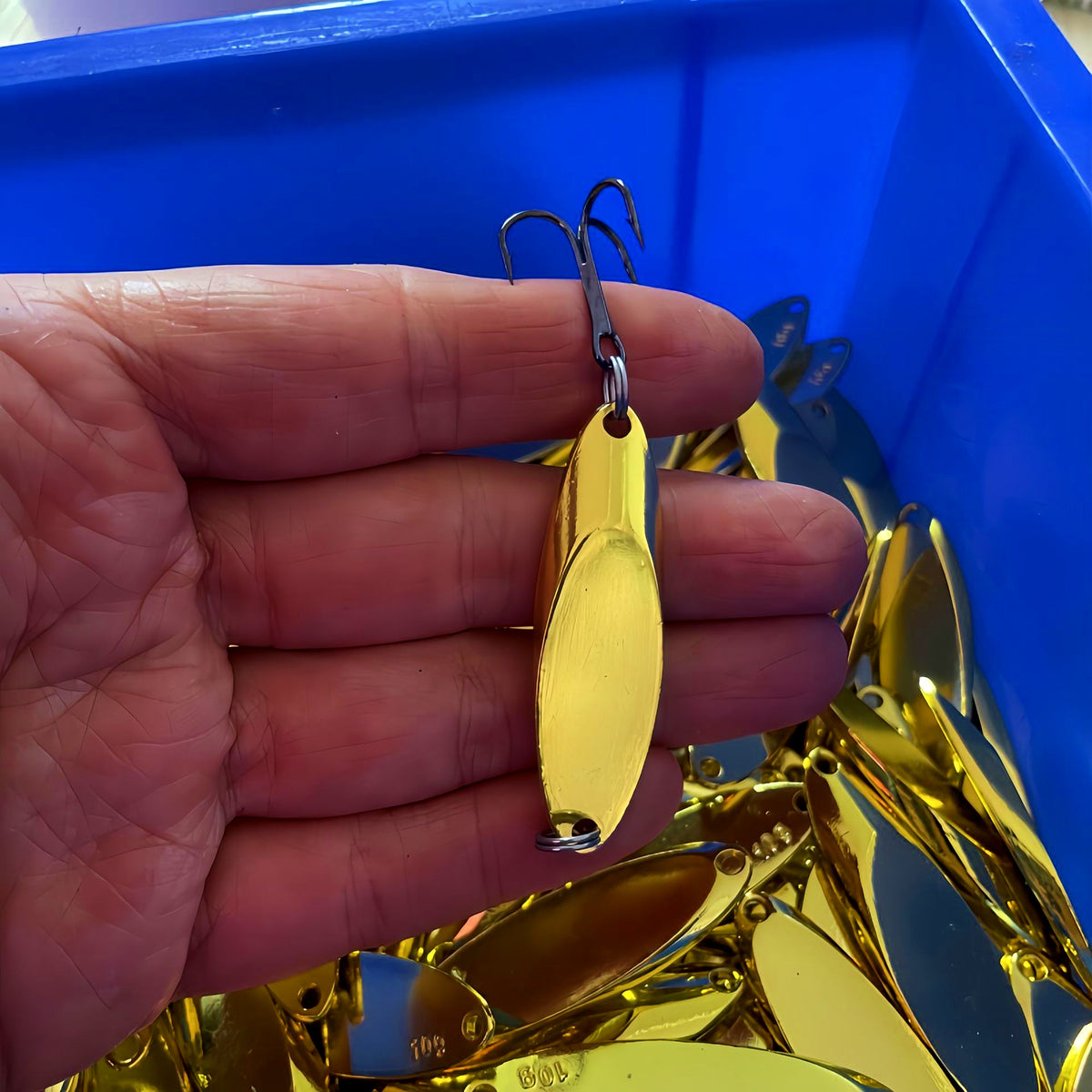 Slanted Cut Casting Spoon, 3.5–28 g (0.12–1 oz) – product photo