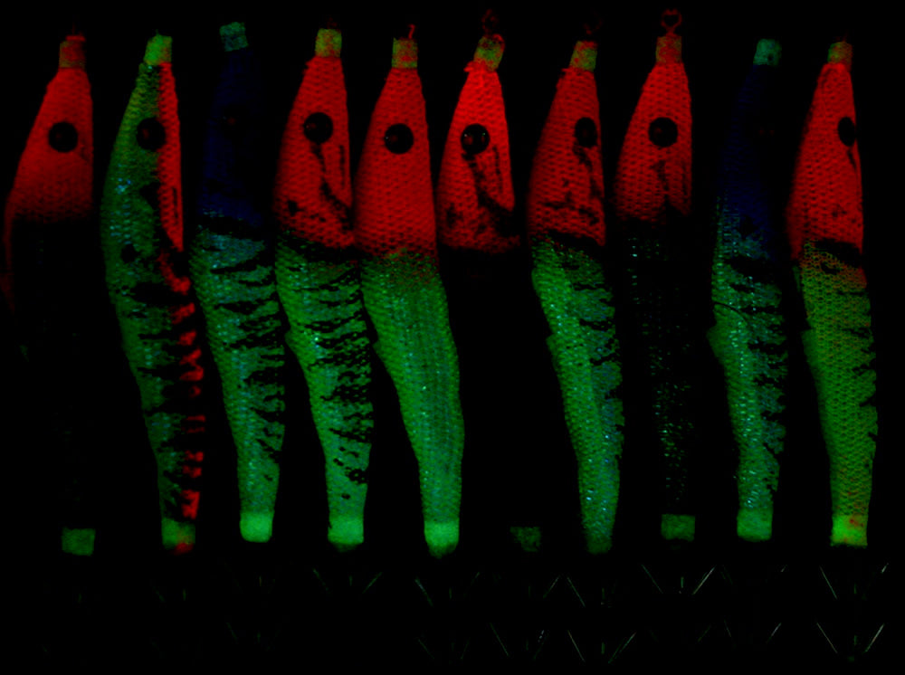 Glow Wooden Shrimp Squid Jig, 9.2 & 10.7 cm (3.6 & 4.2 in) – product photo
