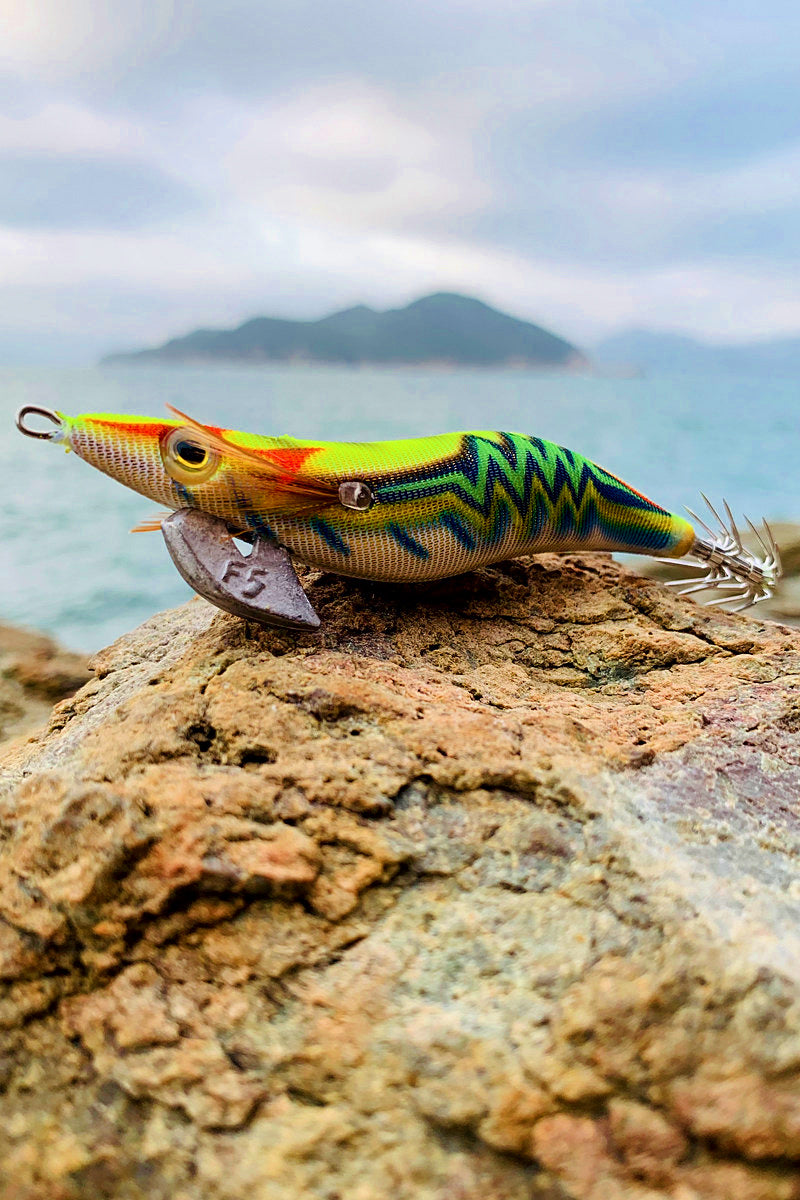 Glow Wood Shrimp Squid Jig (Egi), 3.0, 17 g (0.6 oz) – product photo