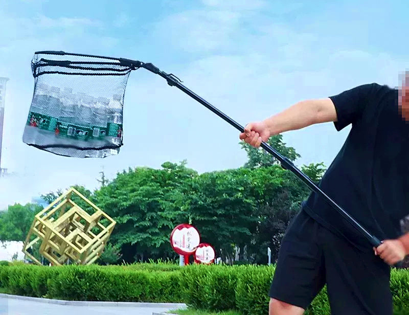 Folding Landing Net with Telescopic Aluminum Pole, Triangle – product photo