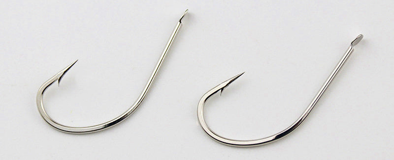 White Maruseigo Barbed Hooks, Long Shank Offset – product photo