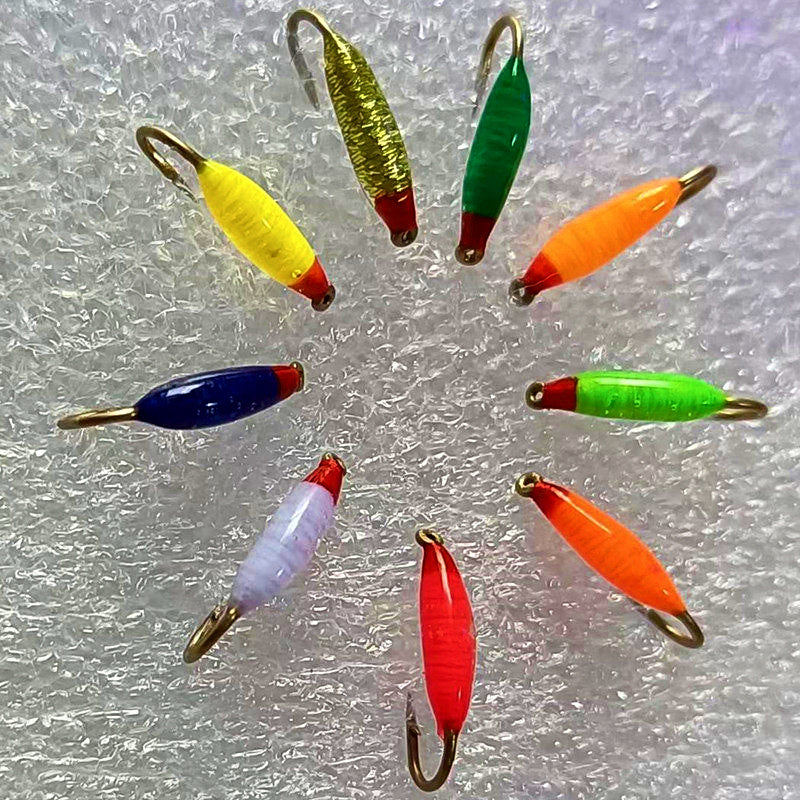 Red Head Micro Worm Fly, Barbed Hook, Size 14–20 – product photo