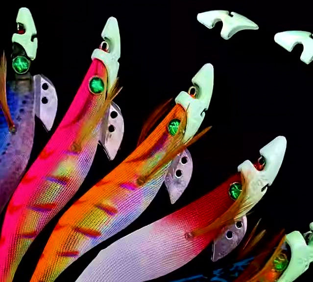 Wood Shrimp Squid Jig, Iron Head, Glow, 5–30 g (0.18–1.06 oz) – product photo
