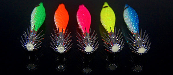 Glow Cloth-Wrapped Squid Jig, Pink, 4 g (0.14 oz) – product photo