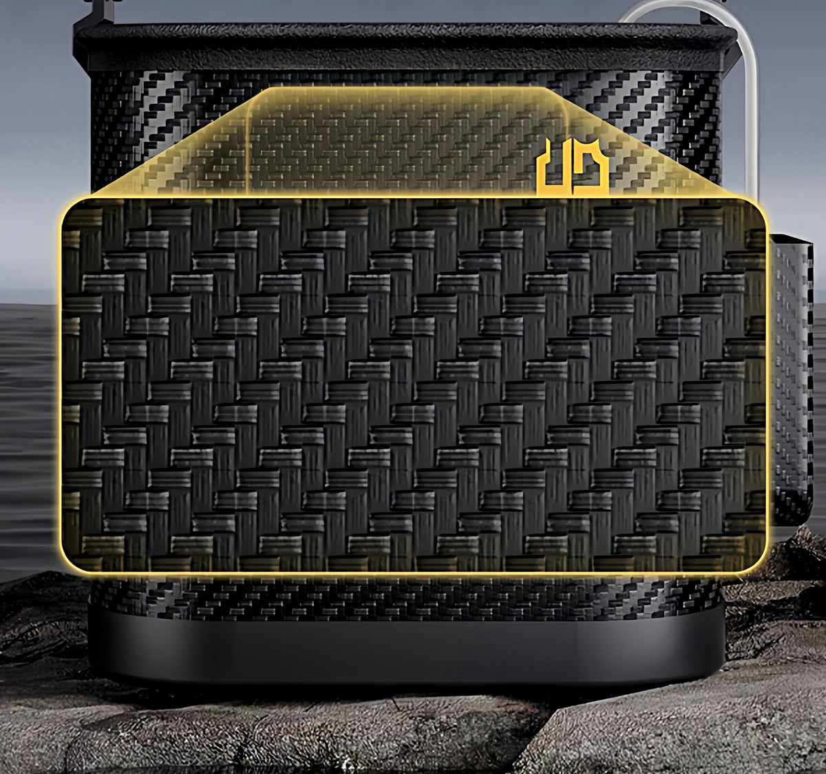 Foldable EVA Fish Bucket with Mesh Lid, 8–13 L (2.1–3.4 gal) – product photo