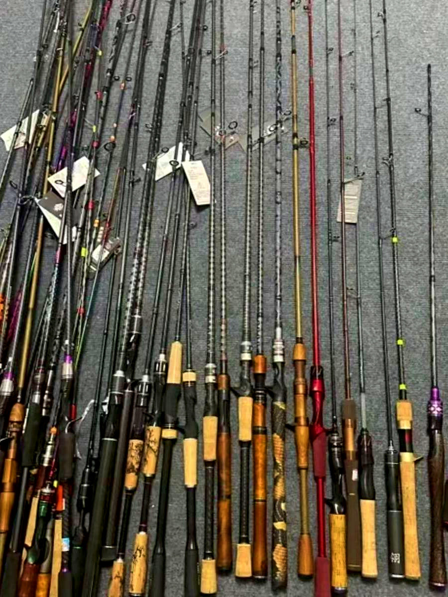 Fiberglass Lure Rod, Medium-Light, 110 cm (43 in) Collapsed – product photo