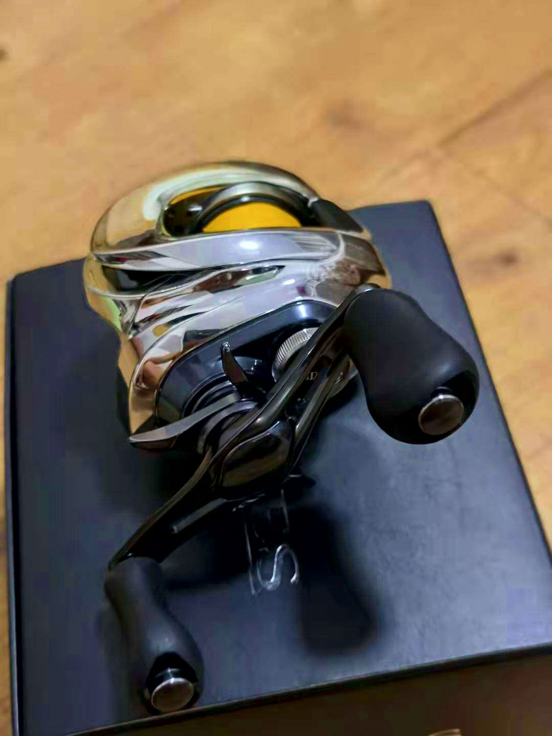 Baitcasting Reel Protective Wrap Film, Left/Right Handle – product photo