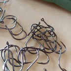 Iseni Style Barbed Eyed Hooks, Assorted Box, 100–600 pcs – product photo