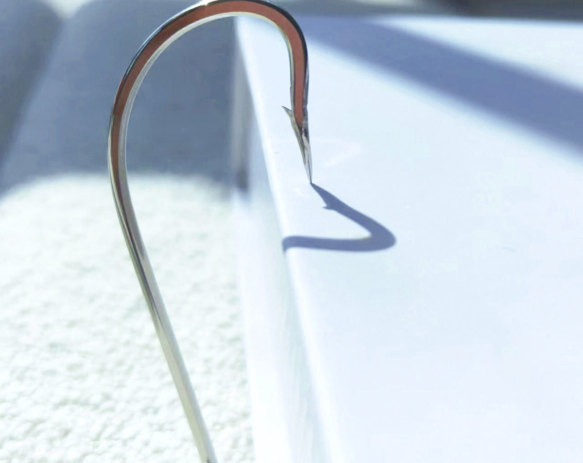 Long Shank Barbed Saltwater Hooks, Eyed, 50-Pack, Sizes 8 to 5/0 – product photo