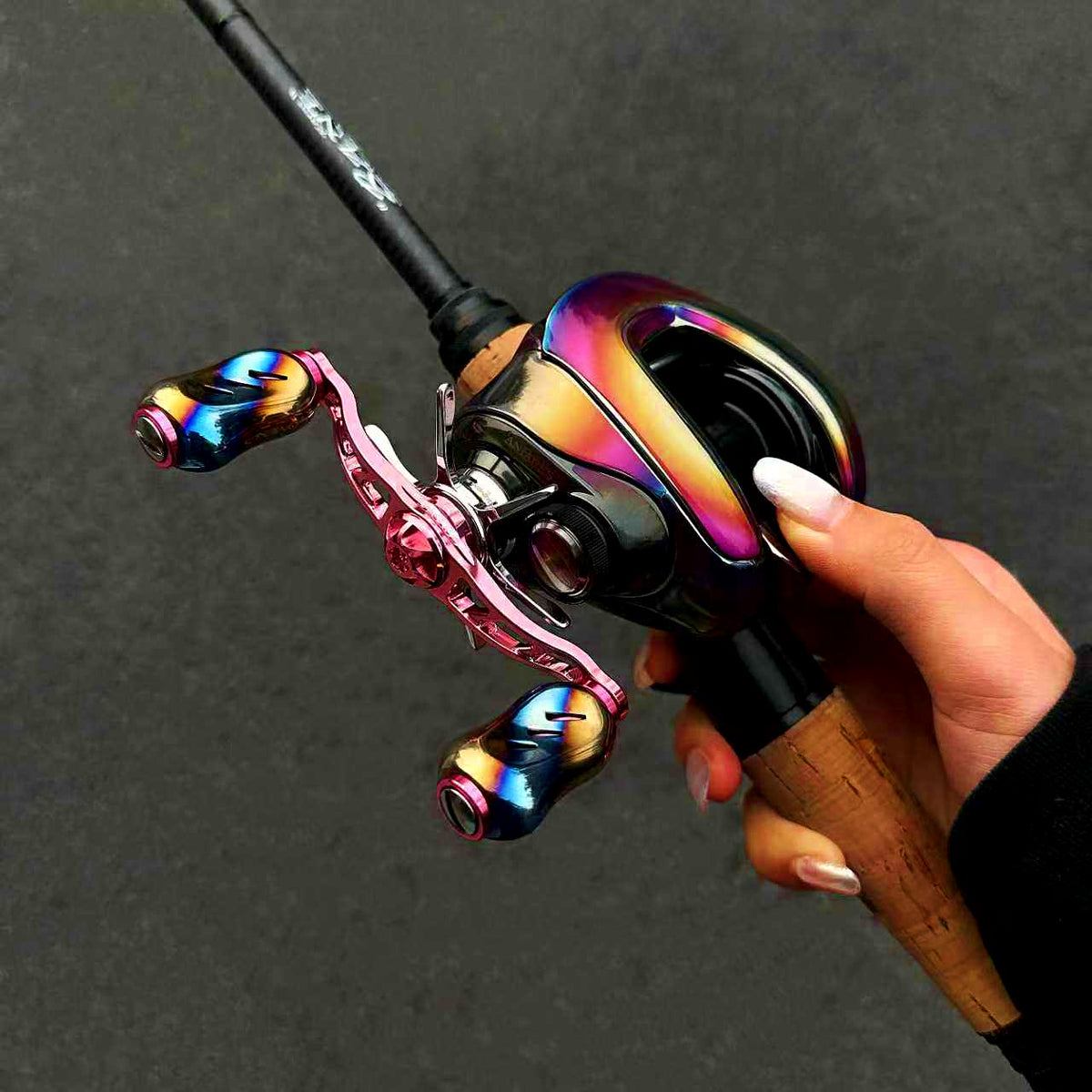 3D Textured Baitcasting Reel Wrap Film, Left or Right Hand – product photo