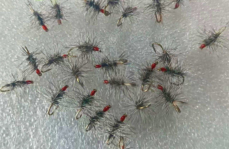 Black & White Hackle Fly, Sizes 8–18, 4 or 10 Pack – product photo