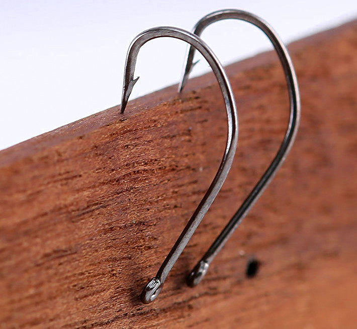 Barbed Loop-Eye Fishing Hooks, Sizes 6–36, 50 pcs per Pack – product photo