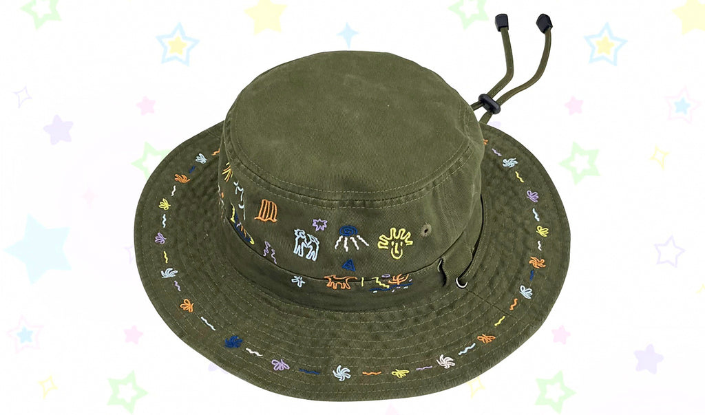 Embroidered Wide Brim Bucket Hat, Sun Protection, M (56-58 cm) – product photo