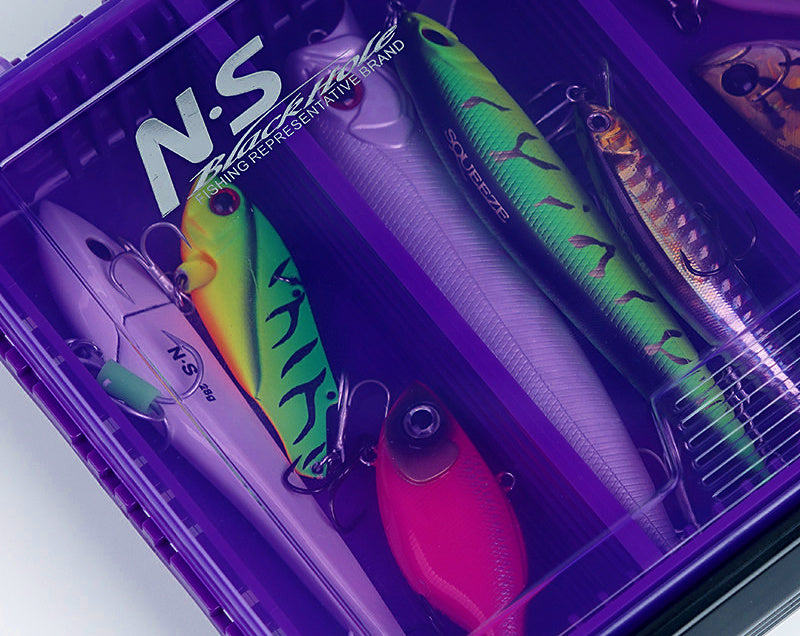 Double-Sided Plastic Tackle Box for Hooks and Lures – product photo