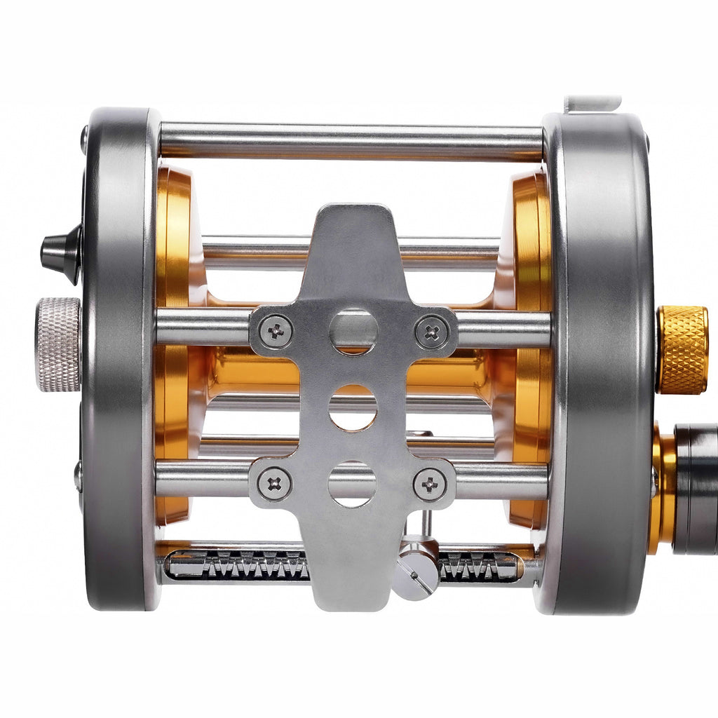 Saltwater Slow Pitch Conventional Reel, Right Hand
