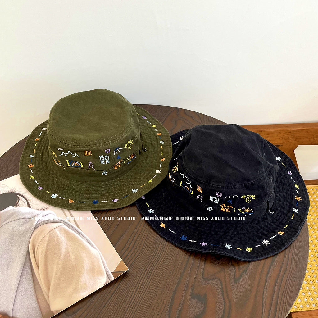 Embroidered Wide Brim Bucket Hat, Sun Protection, M (56-58 cm) – product photo