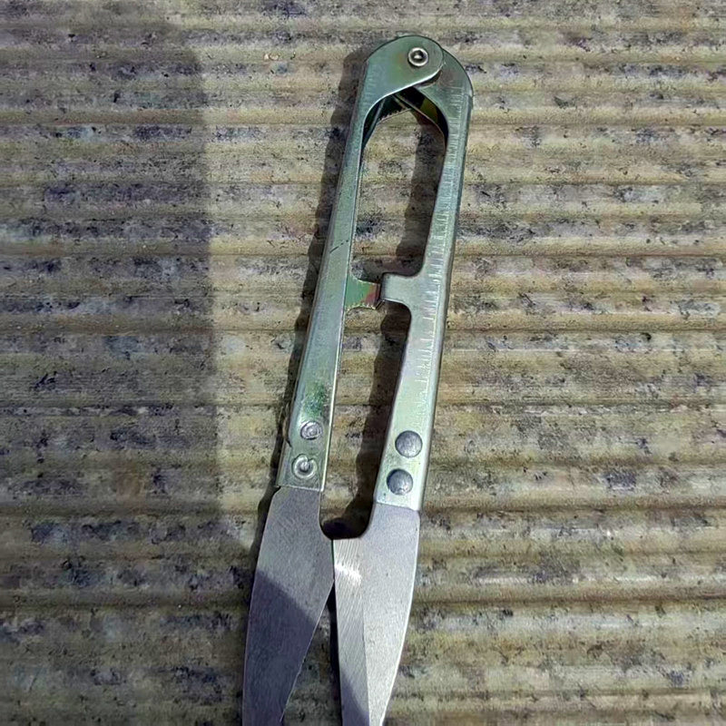 Mini U-Shape Line Snips, Gold Carbon Steel Scissors – product photo