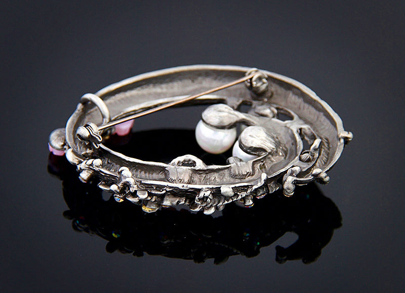 Camellia Flower Pearl Brooch, Vintage Alloy Lapel Pin – product photo