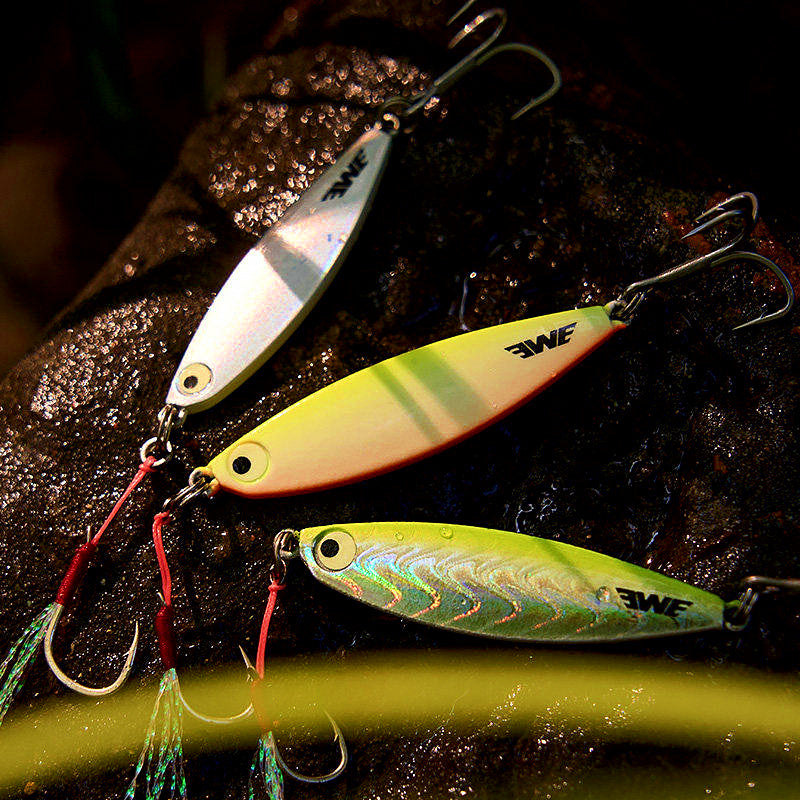 Shore Casting Metal Jig 3-Pack, 30–40 g (1.1–1.4 oz) – product photo