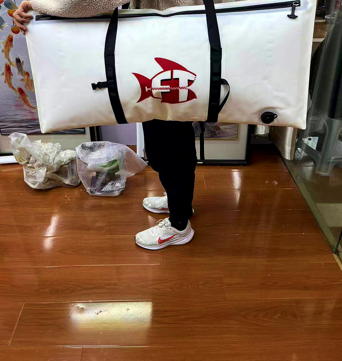 Insulated Soft Cooler Bag for Fishing, Waterproof, White – product photo