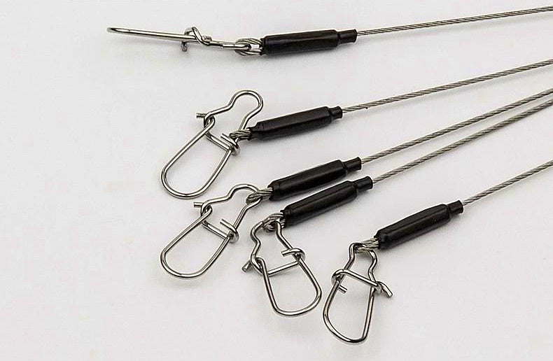 Stainless Steel Wire Leader with Snap, 30–100 cm (12–39 in) – product photo