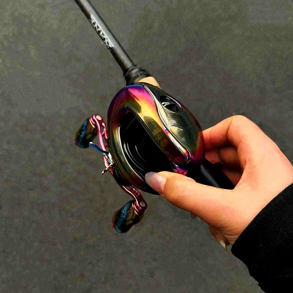 3D Textured Baitcasting Reel Wrap Film, Left or Right Hand – product photo