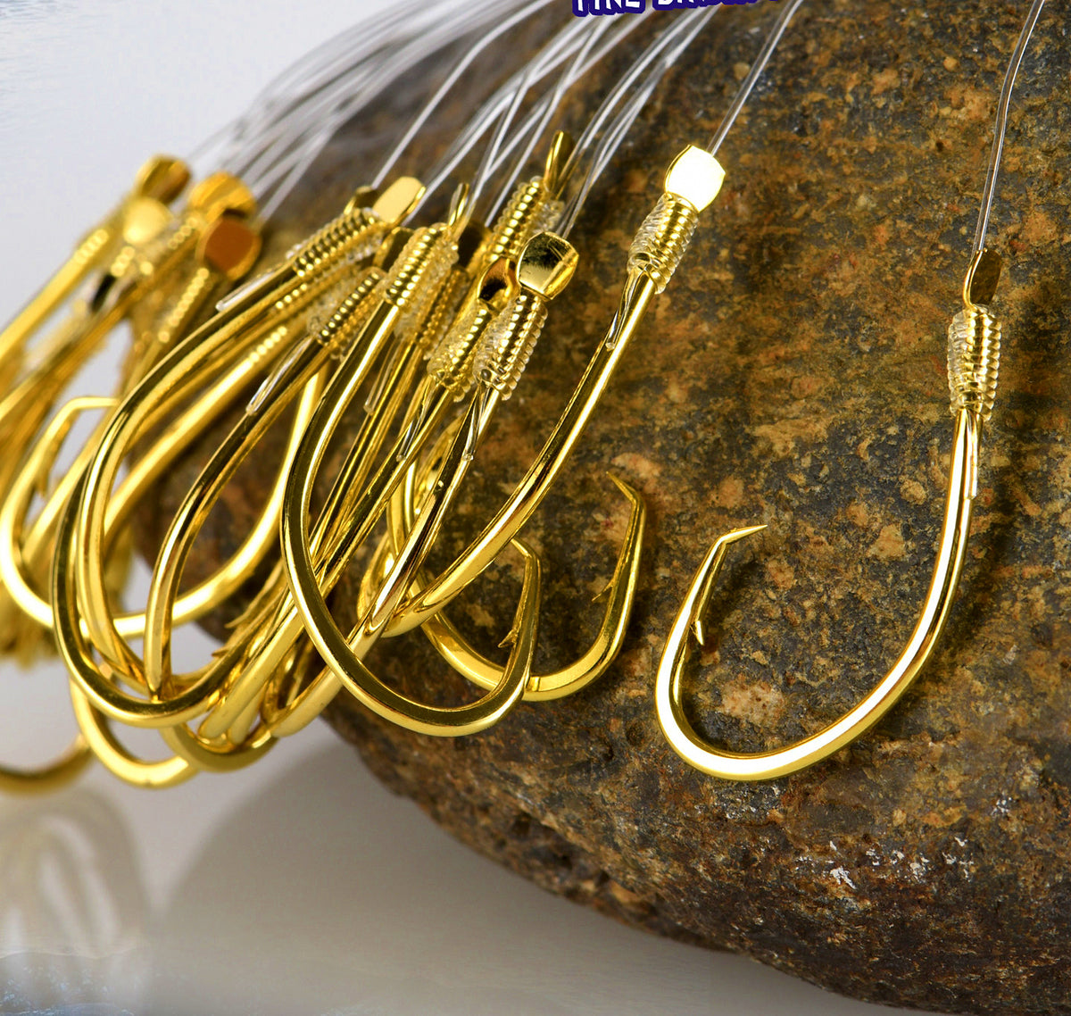 Pre-Tied Snelled Eagle Beak Hooks, Gold/Black, #8–18 – product photo