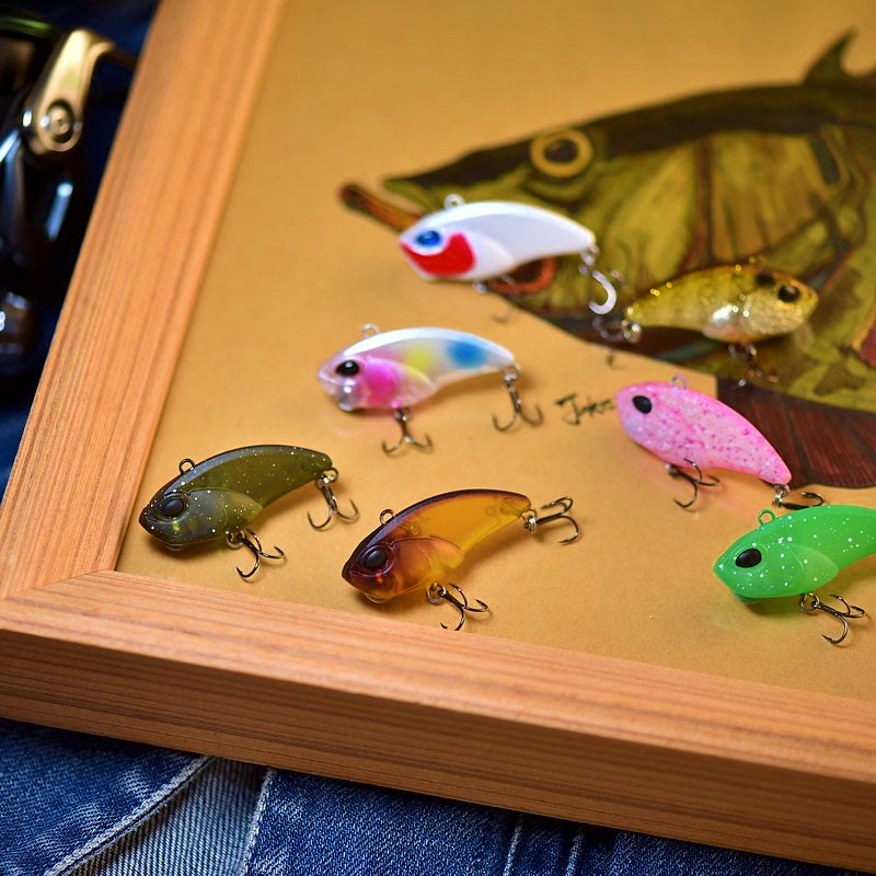 VIB Lipless Crankbait, 3.8 cm (1.5 in), 4 g (0.14 oz) – product photo