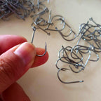 Iseni Style Barbed Eyed Hooks, Assorted Box, 100–600 pcs – product photo