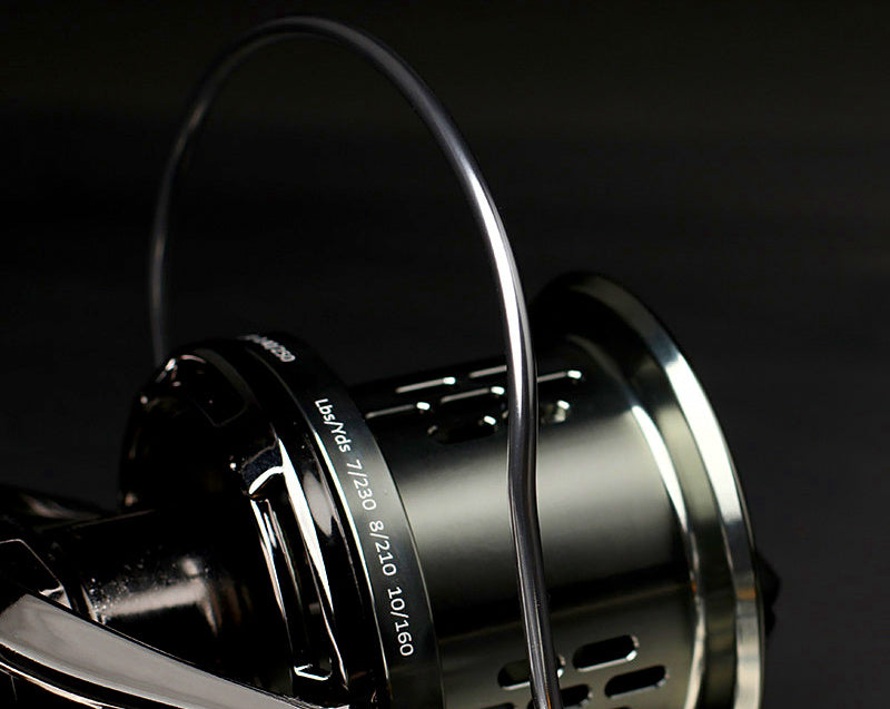Saltwater Spinning Reel 8000–12000, Metal Spool, 4.8:1 – product photo