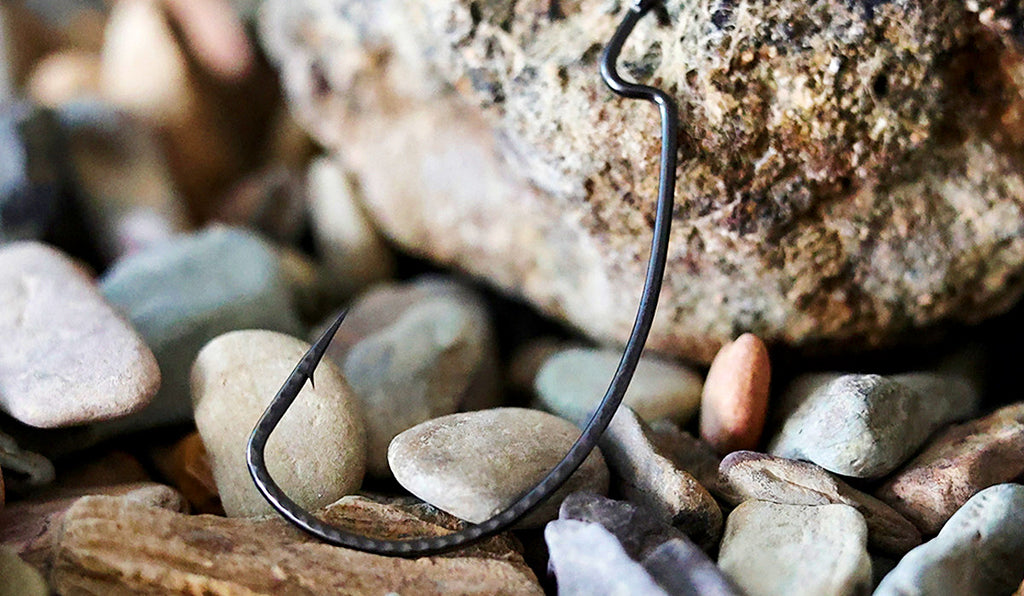 Offset Worm Hooks for Texas & Carolina Rigs, 15-Pack – product photo