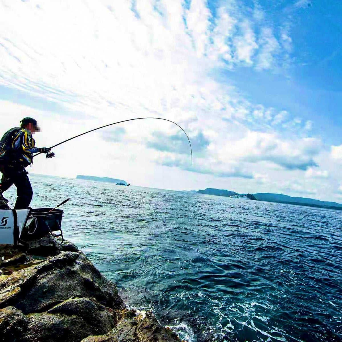Soft Cooler Bag, 26 L Waterproof Insulated Fishing Ice Bag – product photo